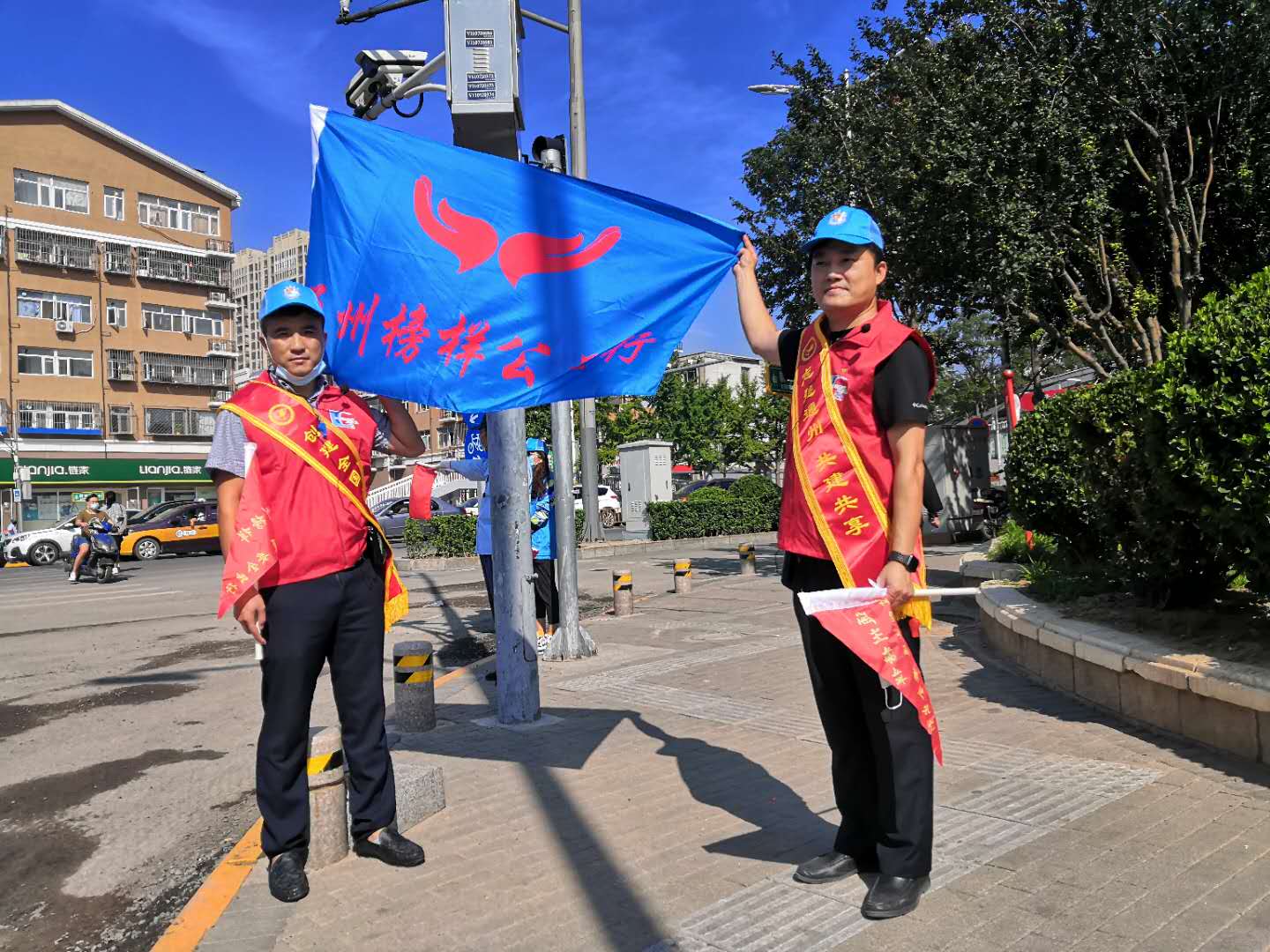 <strong>日本婊子的骚屄</strong>